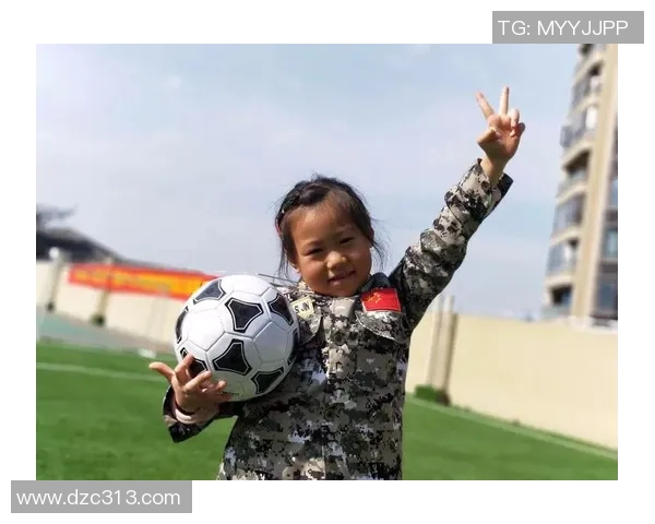 广州足球明星球童的成长故事与梦想追逐之旅